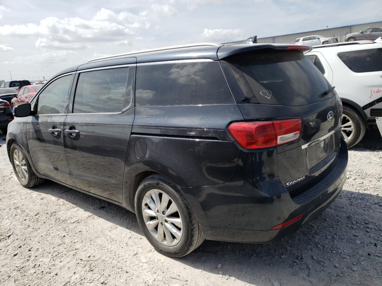 Image 2 of 2016 KIA SEDONA EX 2016 with VIN KNDMC5C11G6136333