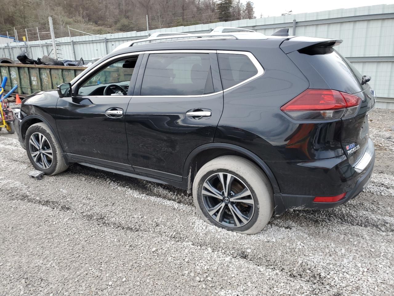 Image 2 of 2019 NISSAN ROGUE S 2019 with VIN 5N1AT2MV5KC760161
