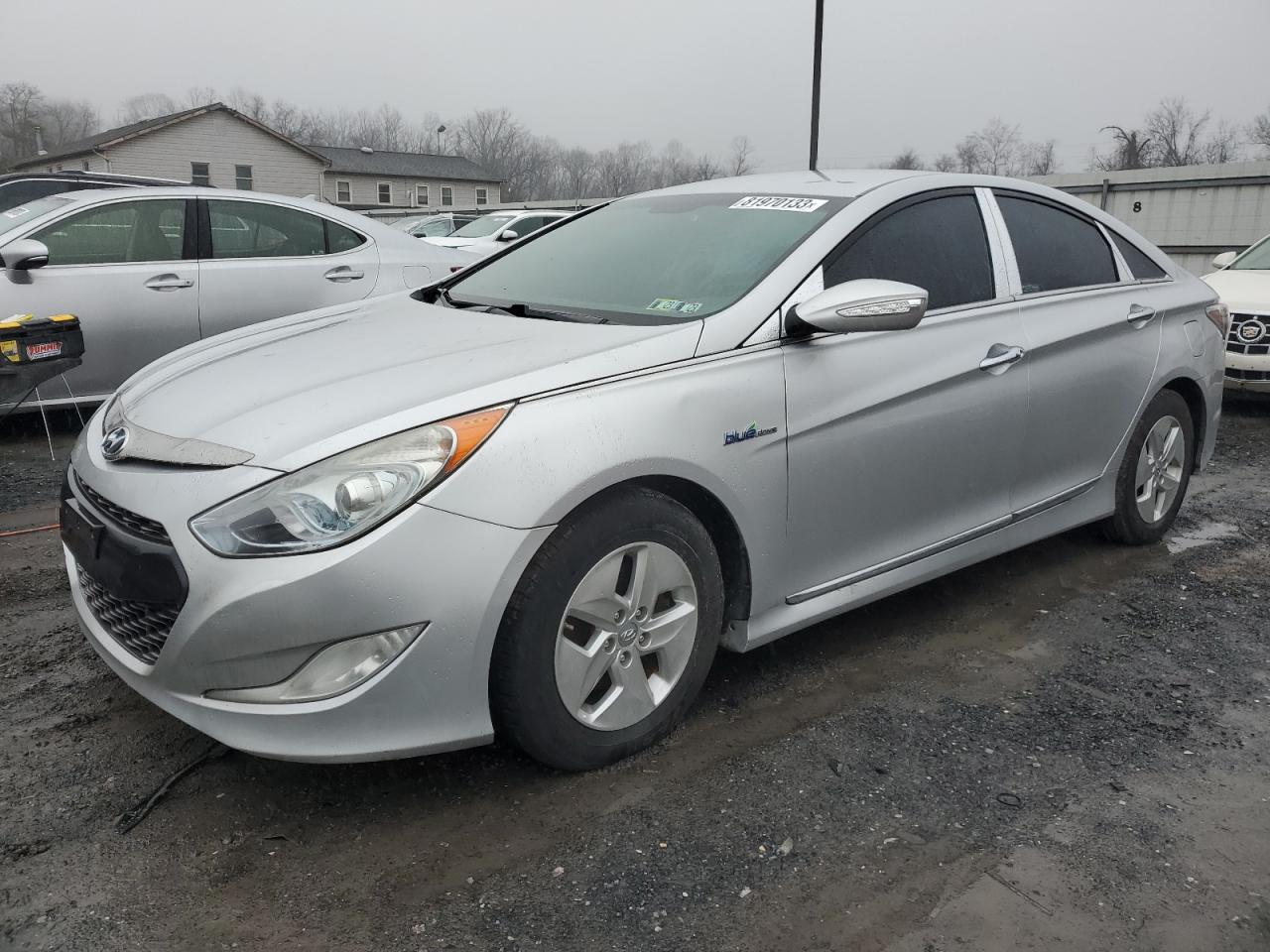 Image 1 of 2011 HYUNDAI SONATA HYBRID 2011 with VIN KMHEC4A49BA004675