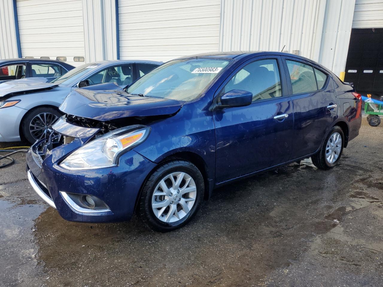 Obraz 1 z 2018 NISSAN VERSA S 2018 z VIN 3N1CN7AP3JL844253