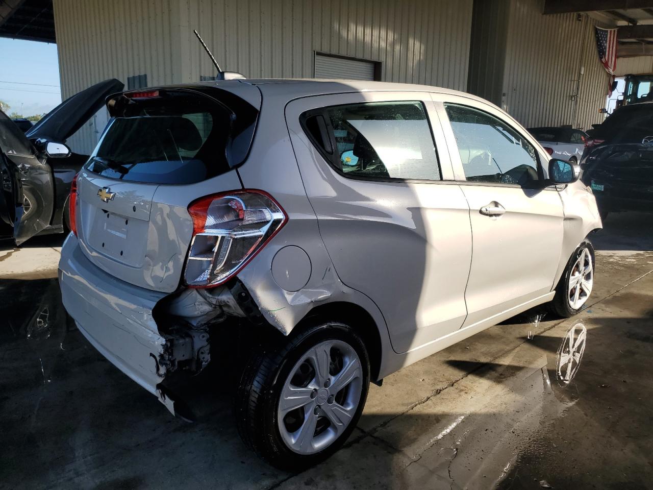 Изображение 3 2019 CHEVROLET SPARK LS 2019 с VIN KL8CB6SA4KC807387
