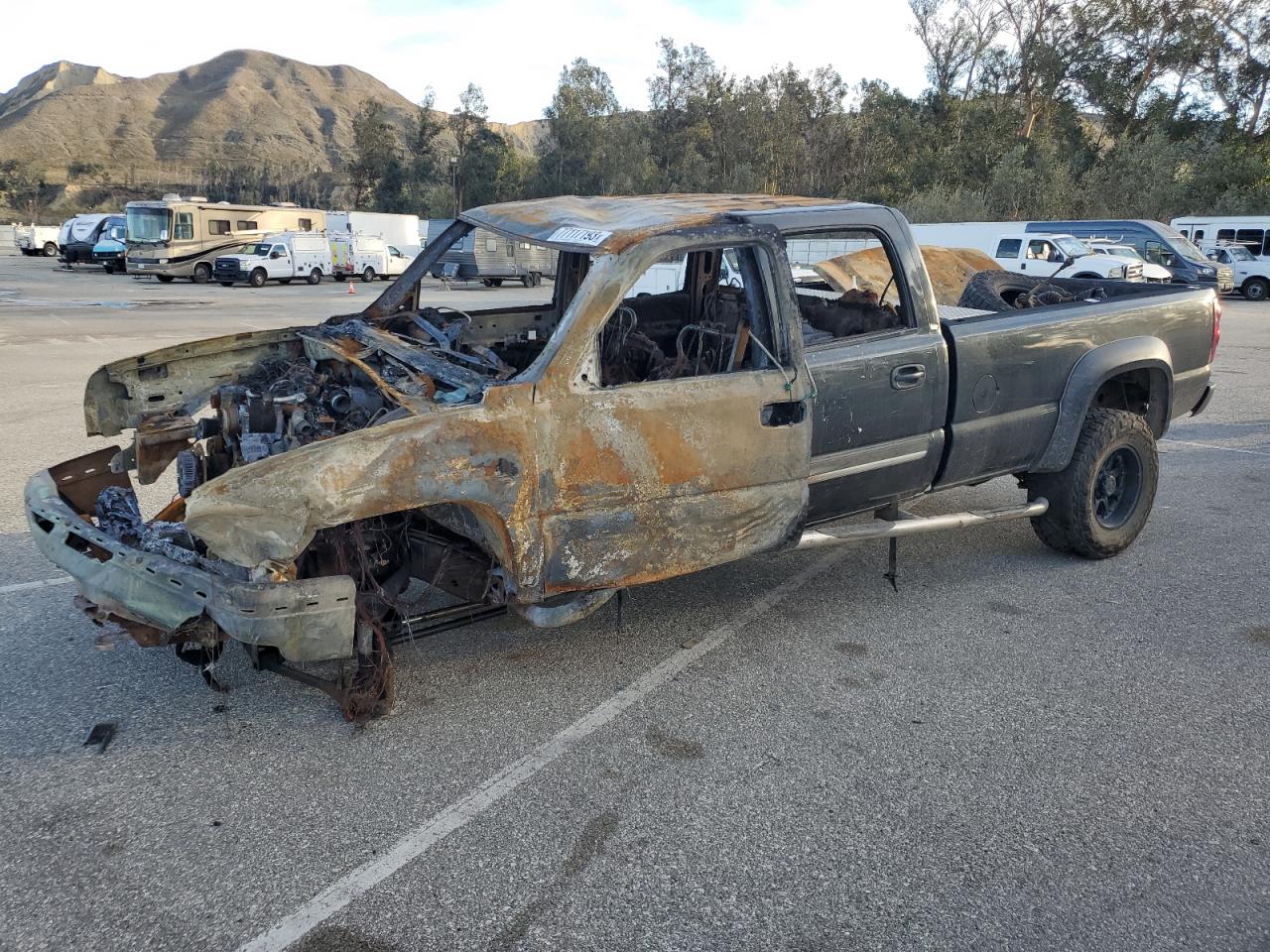 Image 1 of 2003 CHEVROLET SILVERADO K2500 HEAVY DUTY 2003 with VIN 1GCHK23113F138399