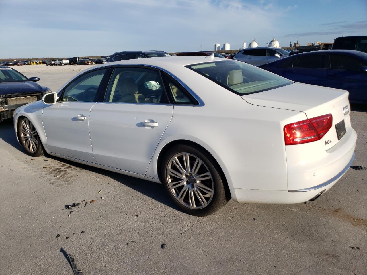 Изображение 2 2013 AUDI A8 L QUATTRO 2013 с VIN WAURGAFD7DN016138