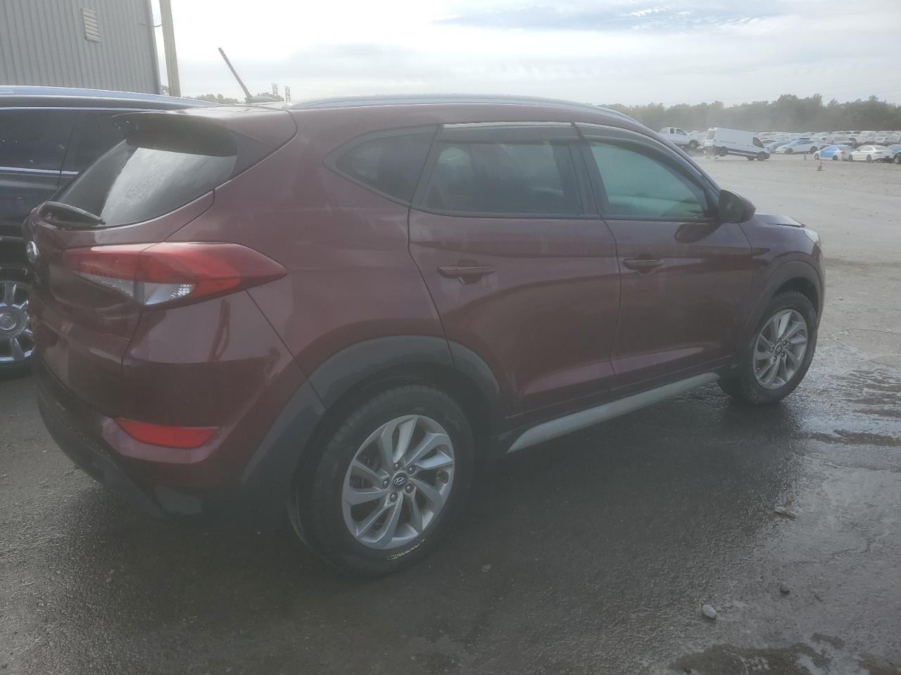 Изображение 3 2017 HYUNDAI TUCSON LIMITED 2017 с VIN KM8J33A42HU588529