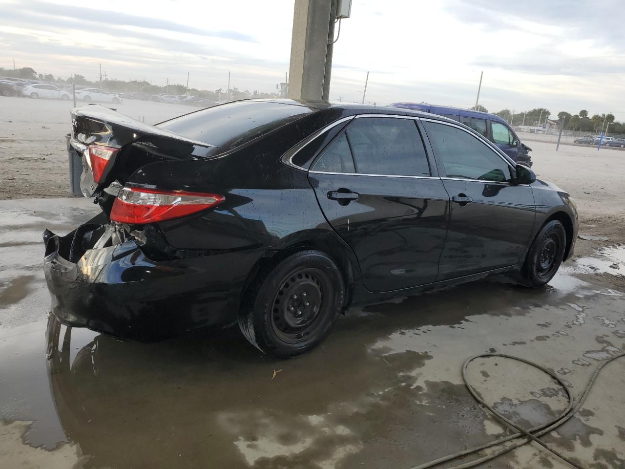 Image 3 of 2016 TOYOTA CAMRY LE 2016 with VIN 4T4BF1FK1GR532304
