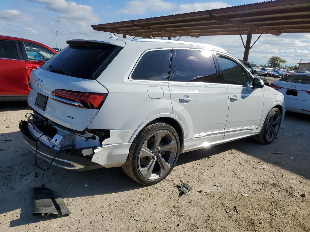 Obraz 3 z 2022 AUDI Q7 PRESTIGE 2022 z VIN WA1VXBF76ND009622