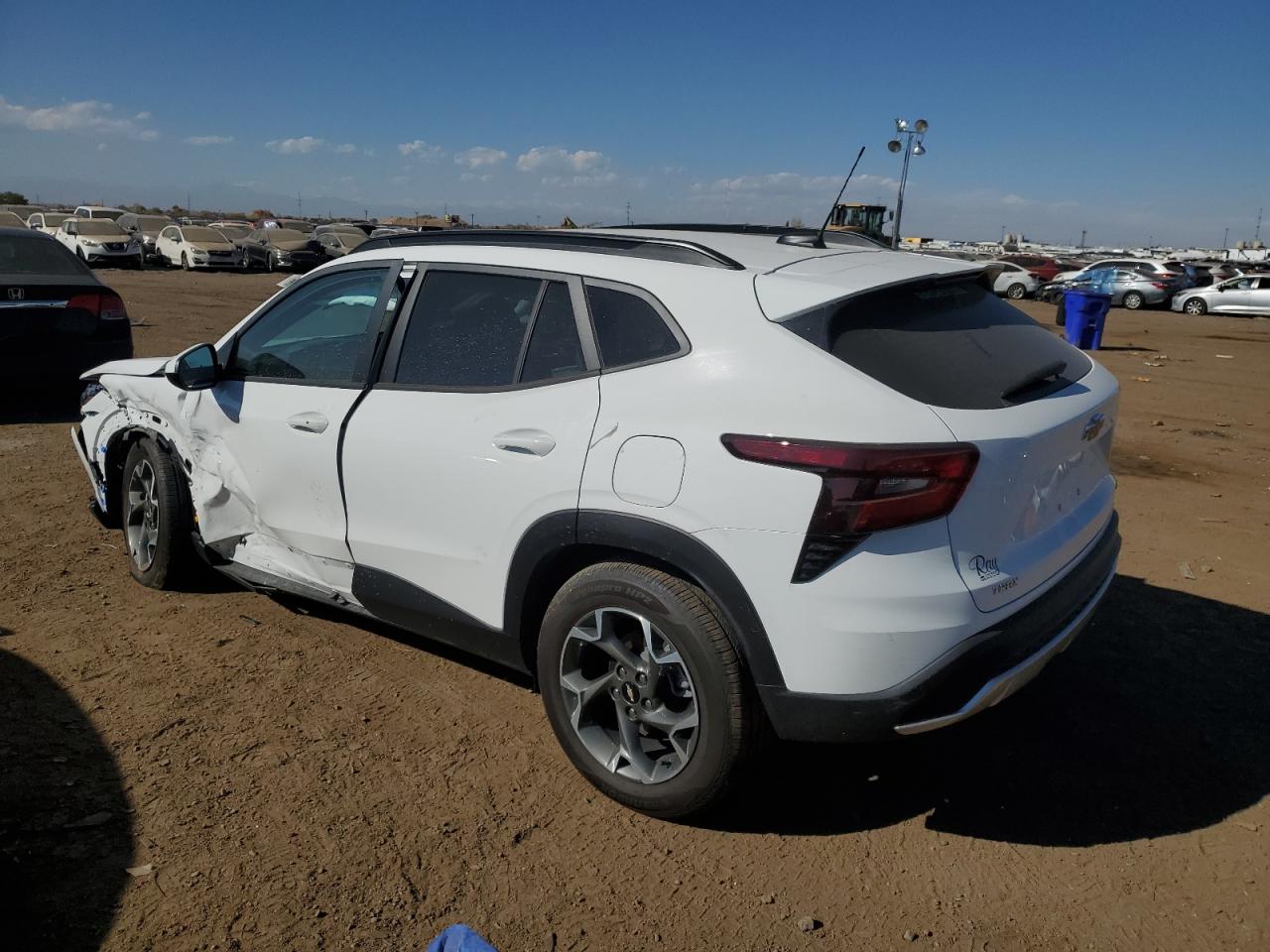 Image 2 of 2024 CHEVROLET TRAX 1LT 2024 with VIN KL77LHE22RC028986