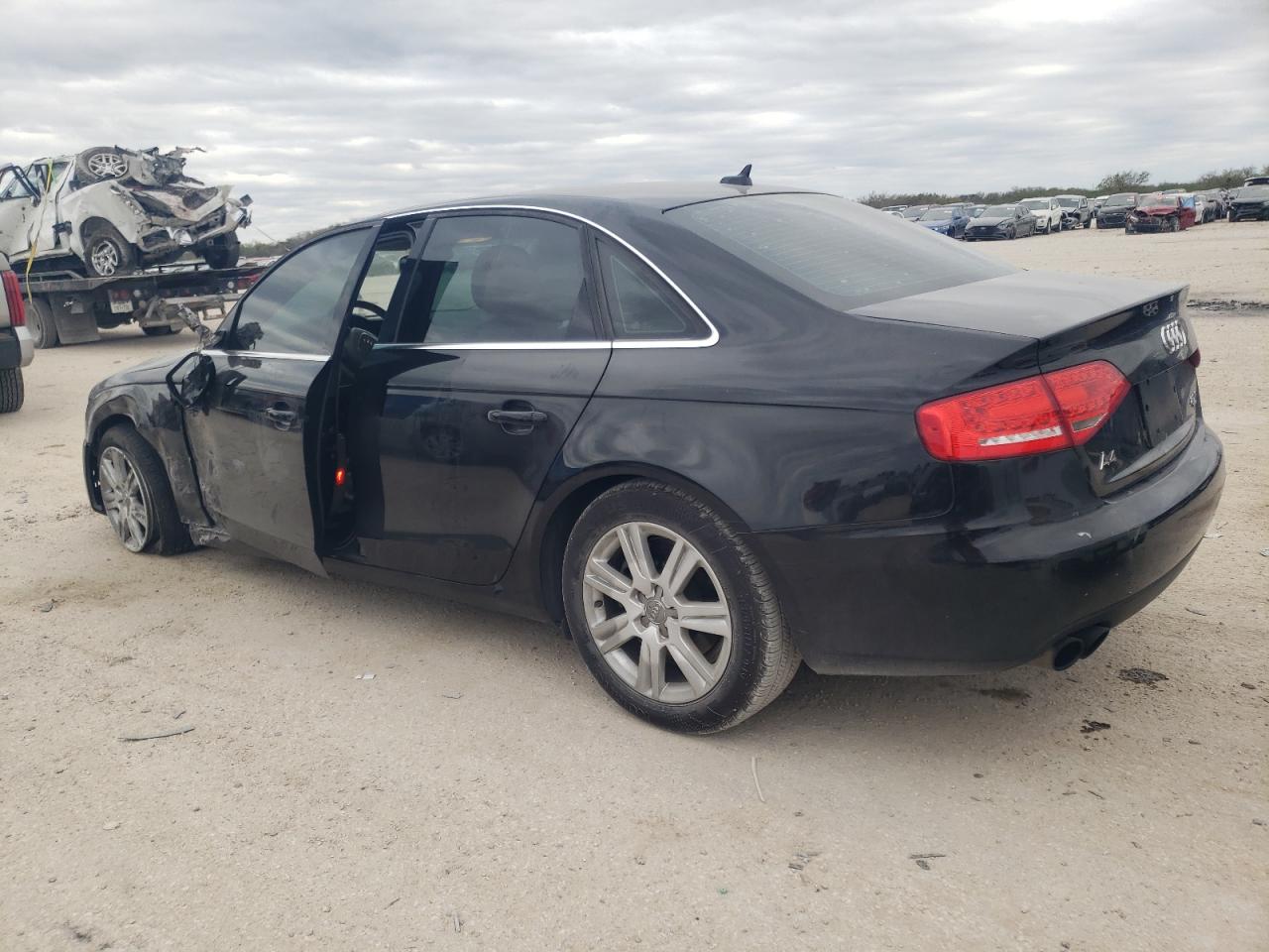 Obraz 2 z 2012 AUDI A4 PREMIUM 2012 z VIN WAUBFAFL5CN005651