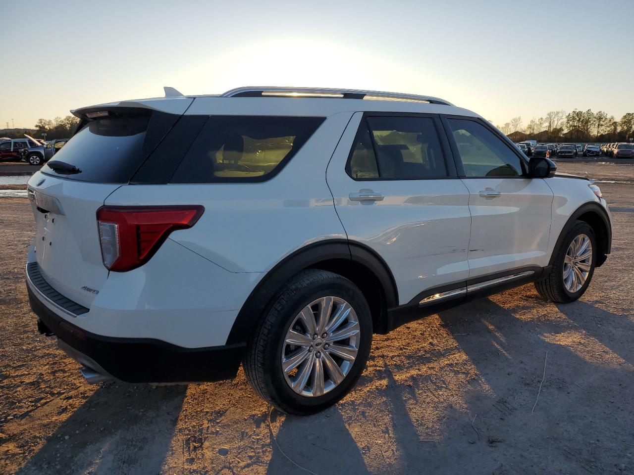 Image 3 of 2023 FORD EXPLORER LIMITED 2023 with VIN 1FMSK8FH2PGA27499