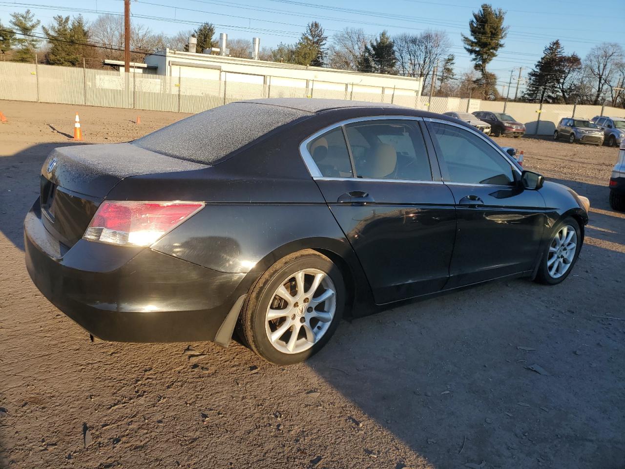 Image 3 of 2008 HONDA ACCORD EX 2008 with VIN JHMCP26728C002690