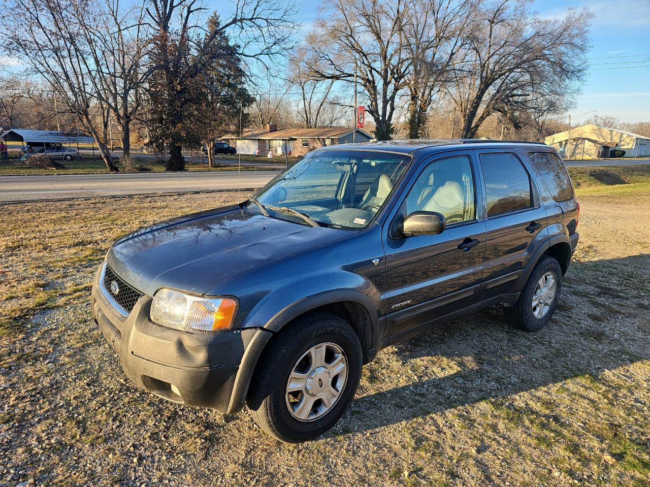Image 2 of 2001 FORD ESCAPE XLT 2001 with VIN 1FMYU04131KF43371