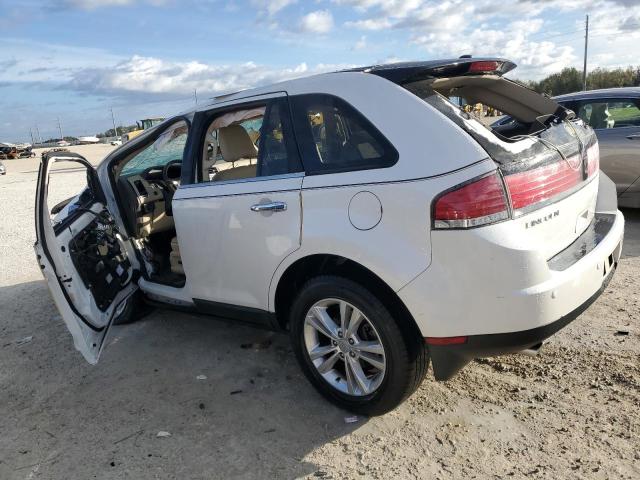 Изображение 2 2010 Lincoln MKX 2010 с VIN 2LMDJ8JC9ABJ00815