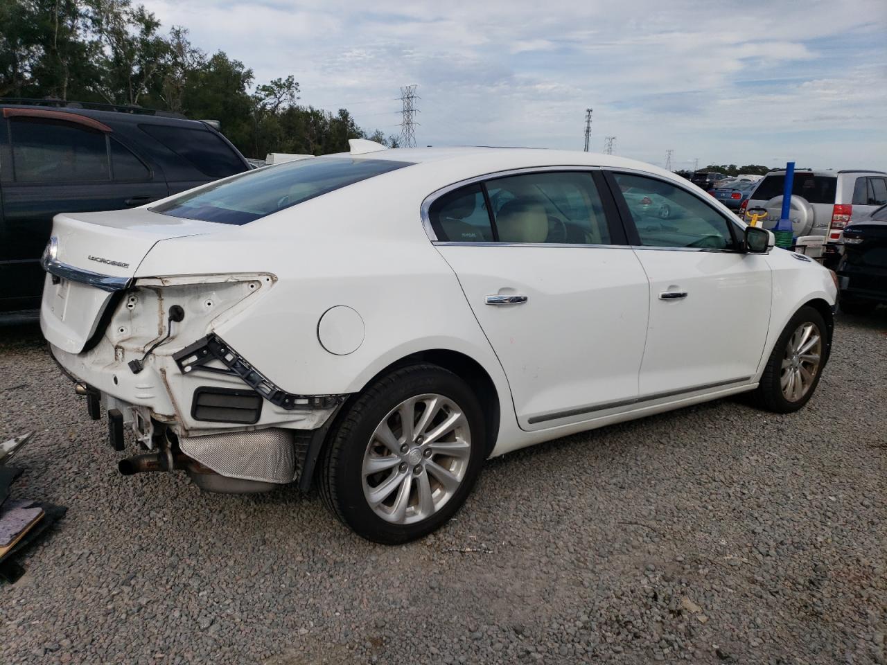 Изображение 3 2016 BUICK LACROSSE  2016 с VIN 1G4GB5G34GF136639