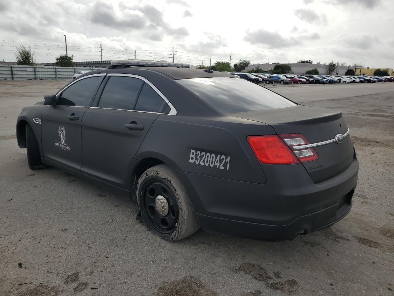 Image 2 of 2013 FORD TAURUS POLICE INTERCEPTOR 2013 with VIN 1FAHP2M88DG116897
