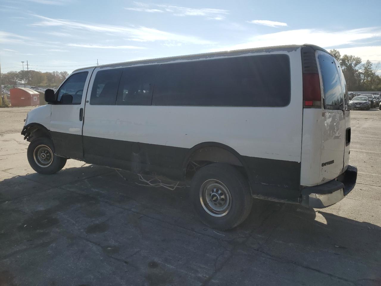 Obraz 2 z 2001 CHEVROLET EXPRESS G3500  2001 z VIN 1GAHG39R411193260