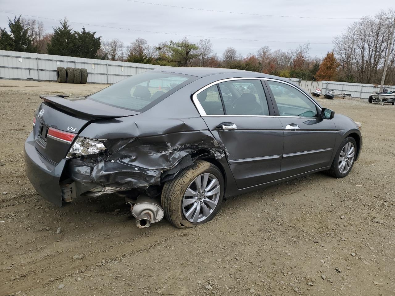 Image 3 of 2011 HONDA ACCORD EX 2011 with VIN 1HGCP3F70BA025302