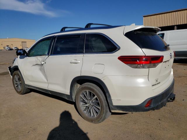 Image 2 of 2019 TOYOTA HIGHLANDER SE 2019 with VIN 5TDKZRFH7KS569654