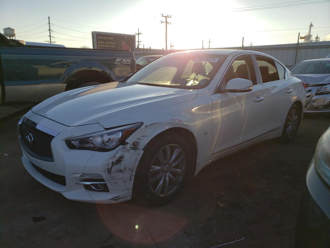Изображение 2015 INFINITI Q50 BASE 2015