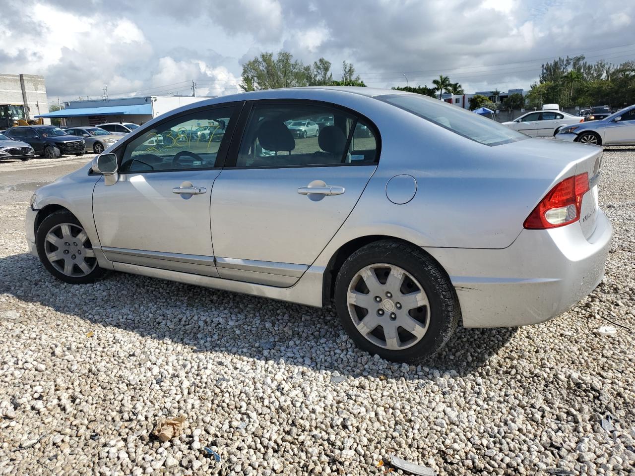 Изображение 2 2009 HONDA CIVIC LX 2009 с VIN 19XFA15559E022467