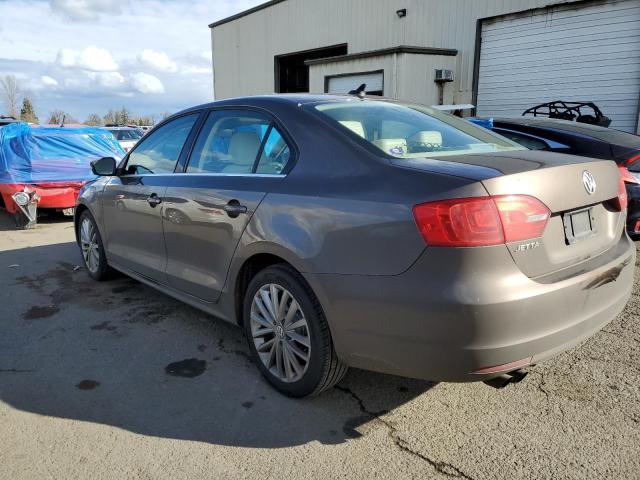 Image 2 of 2013 VOLKSWAGEN JETTA TDI 2013 with VIN 3VW3L7AJ5DM250399
