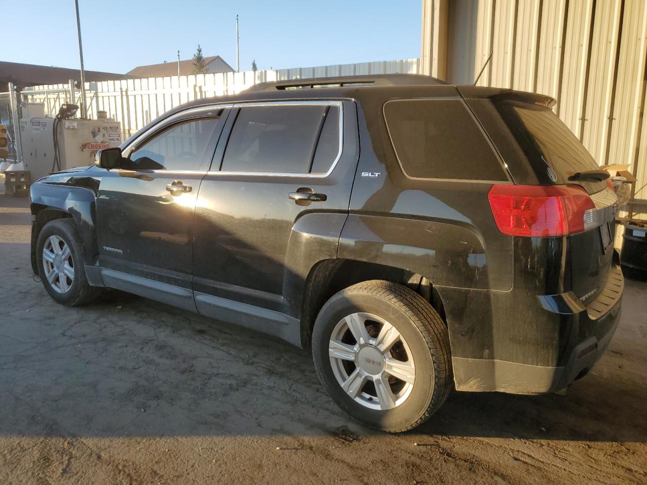 Image 2 of 2015 GMC TERRAIN SLT 2015 with VIN 2GKFLXE38F6403371