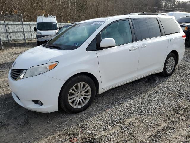 Image 1 of 2014 TOYOTA SIENNA XLE 2014 with VIN 5TDYK3DC6ES482772