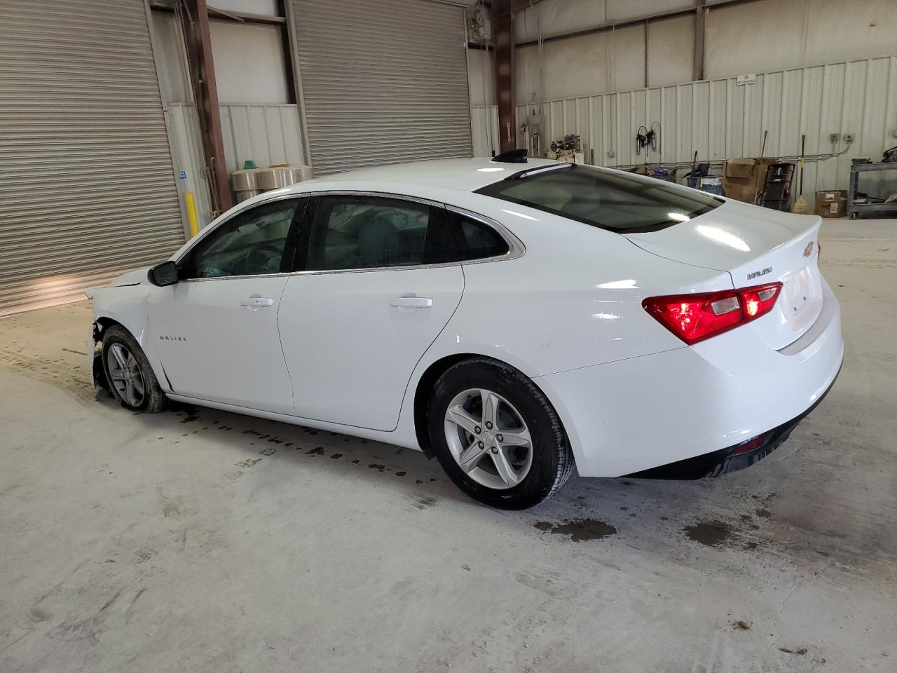 Изображение 2 2023 CHEVROLET MALIBU LS 2023 с VIN 1G1ZB5ST4PF249228