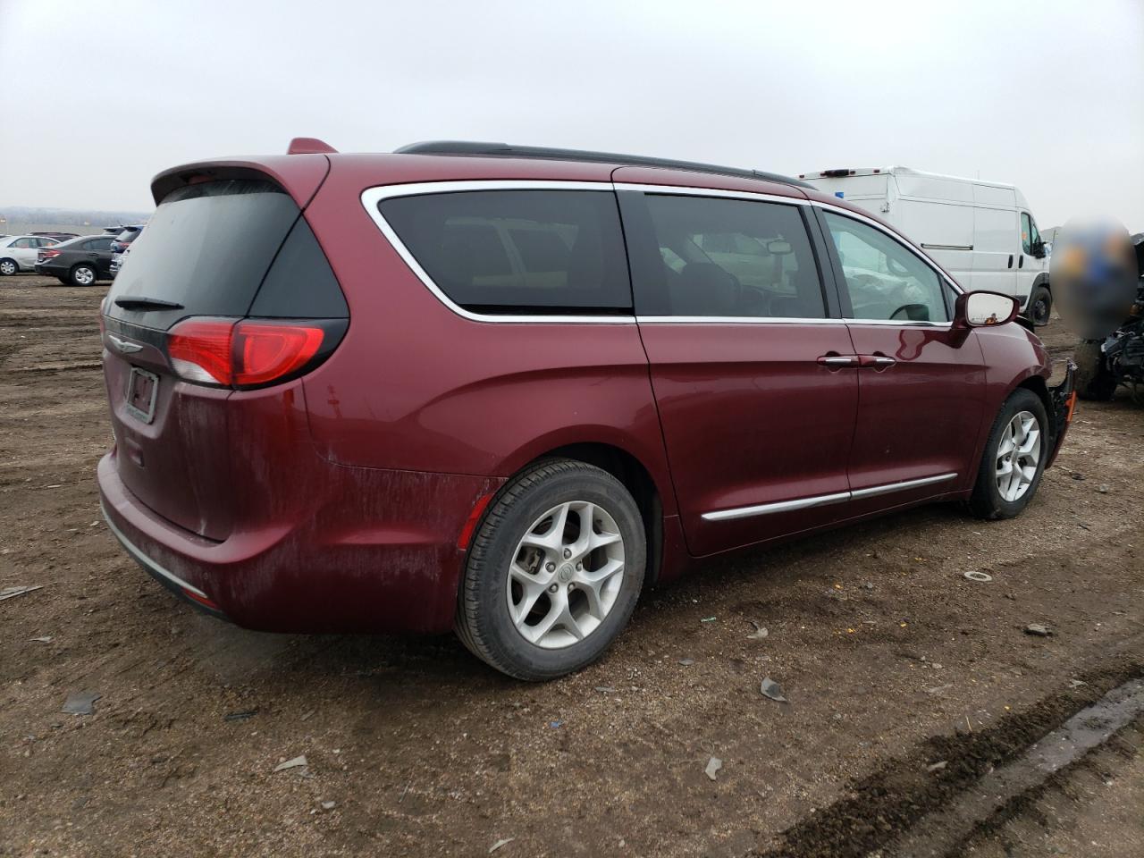 Изображение 3 2017 CHRYSLER PACIFICA TOURING L 2017 с VIN 2C4RC1BG2HR515940
