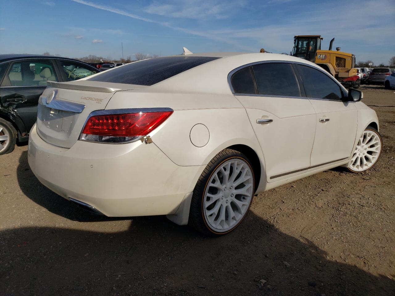 Изображение 3 2010 BUICK LACROSSE CXS 2010 с VIN 1G4GE5EV9AF271814
