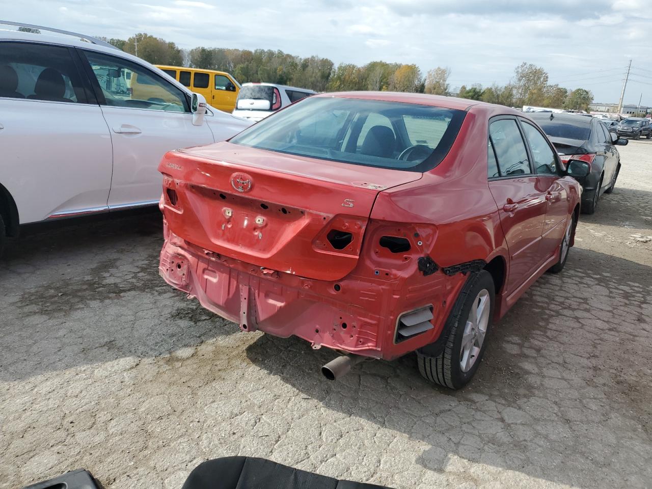 Image 3 of 2013 TOYOTA COROLLA BASE 2013 with VIN 5YFBU4EE9DP106807