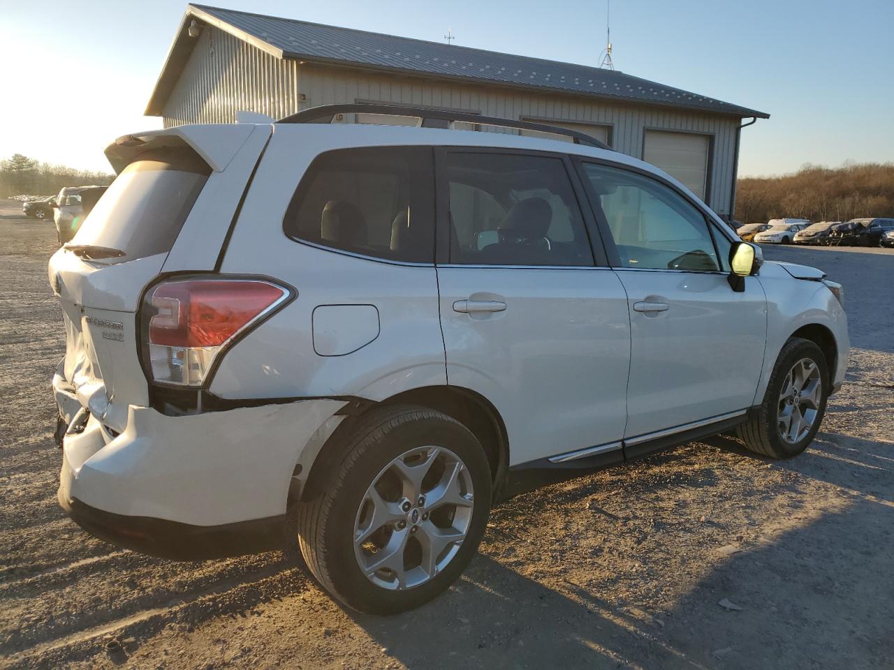 Image 3 of 2017 SUBARU FORESTER 2.5I TOURING 2017 with VIN JF2SJAWC2HH591525