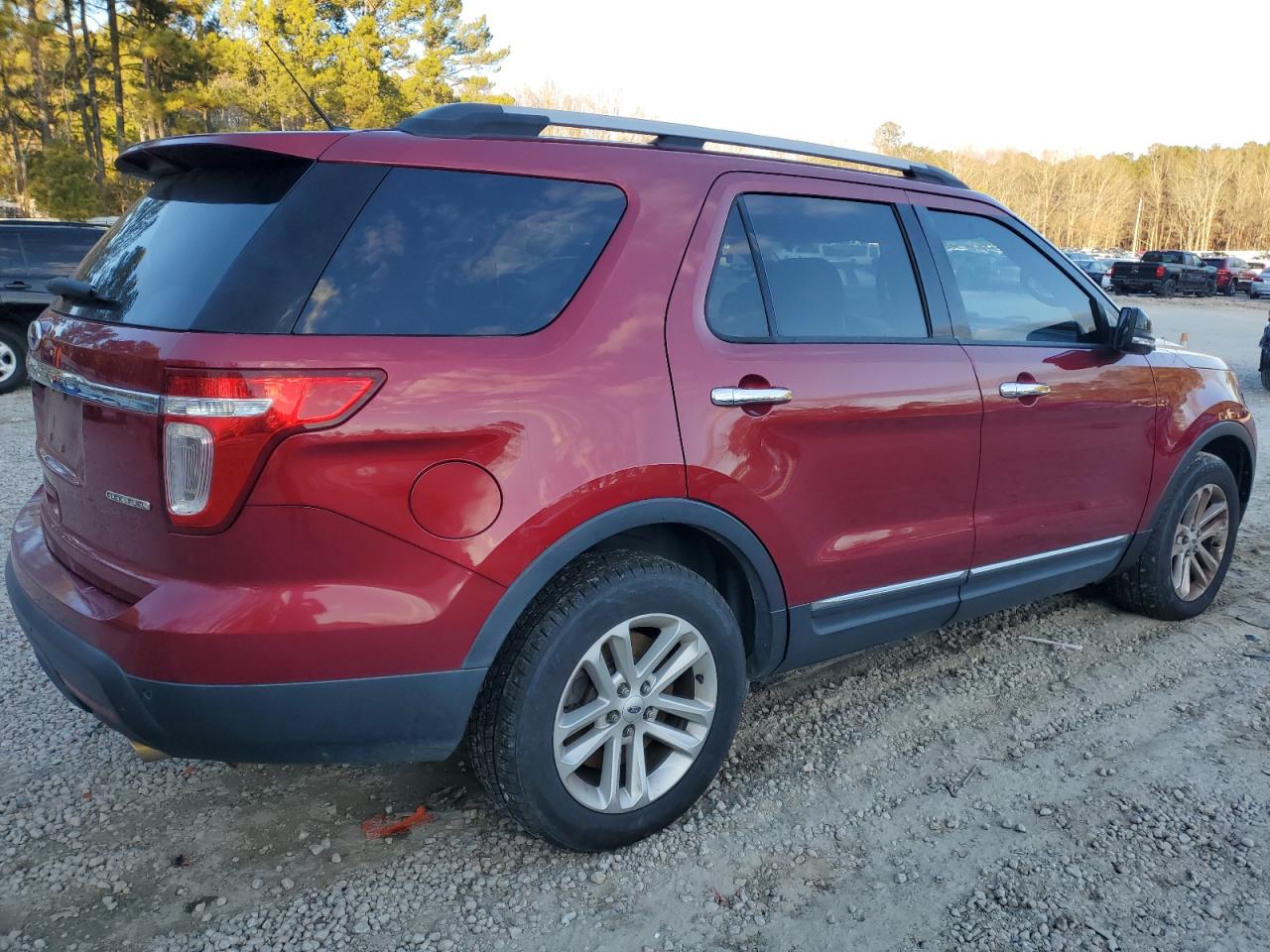 Изображение 3 2015 FORD EXPLORER XLT 2015 с VIN 1FM5K7D84FGB87070