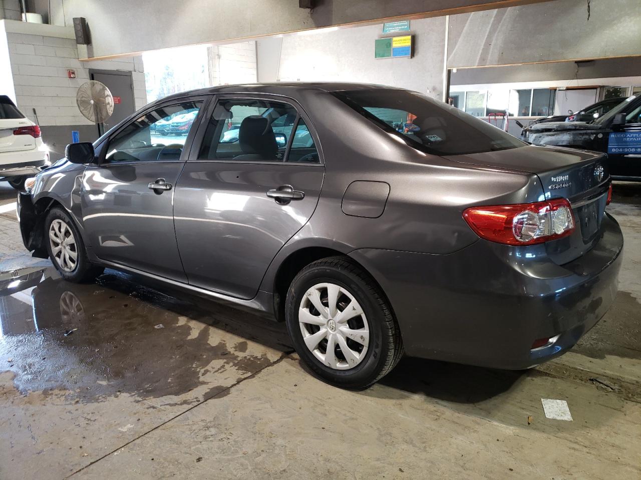Obraz 2 z 2013 TOYOTA COROLLA BASE 2013 z VIN 2T1BU4EE2DC943074