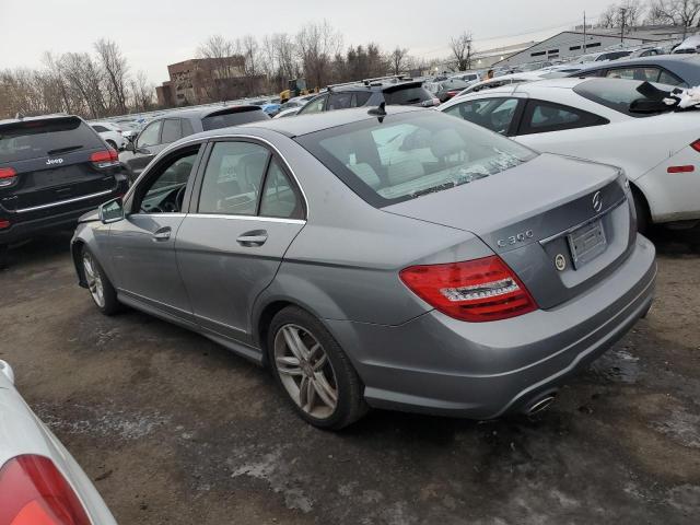 Obraz 2 z 2014 MERCEDES-BENZ C-CLASS 300 4MATIC 2014 z VIN WDDGF8AB9EG208197