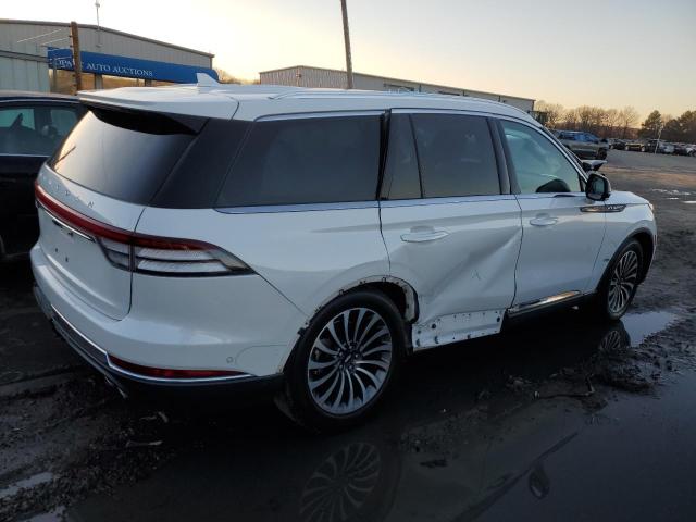Изображение 3 2020 LINCOLN AVIATOR RESERVE 2020 с VIN 5LM5J7WC5LGL21128