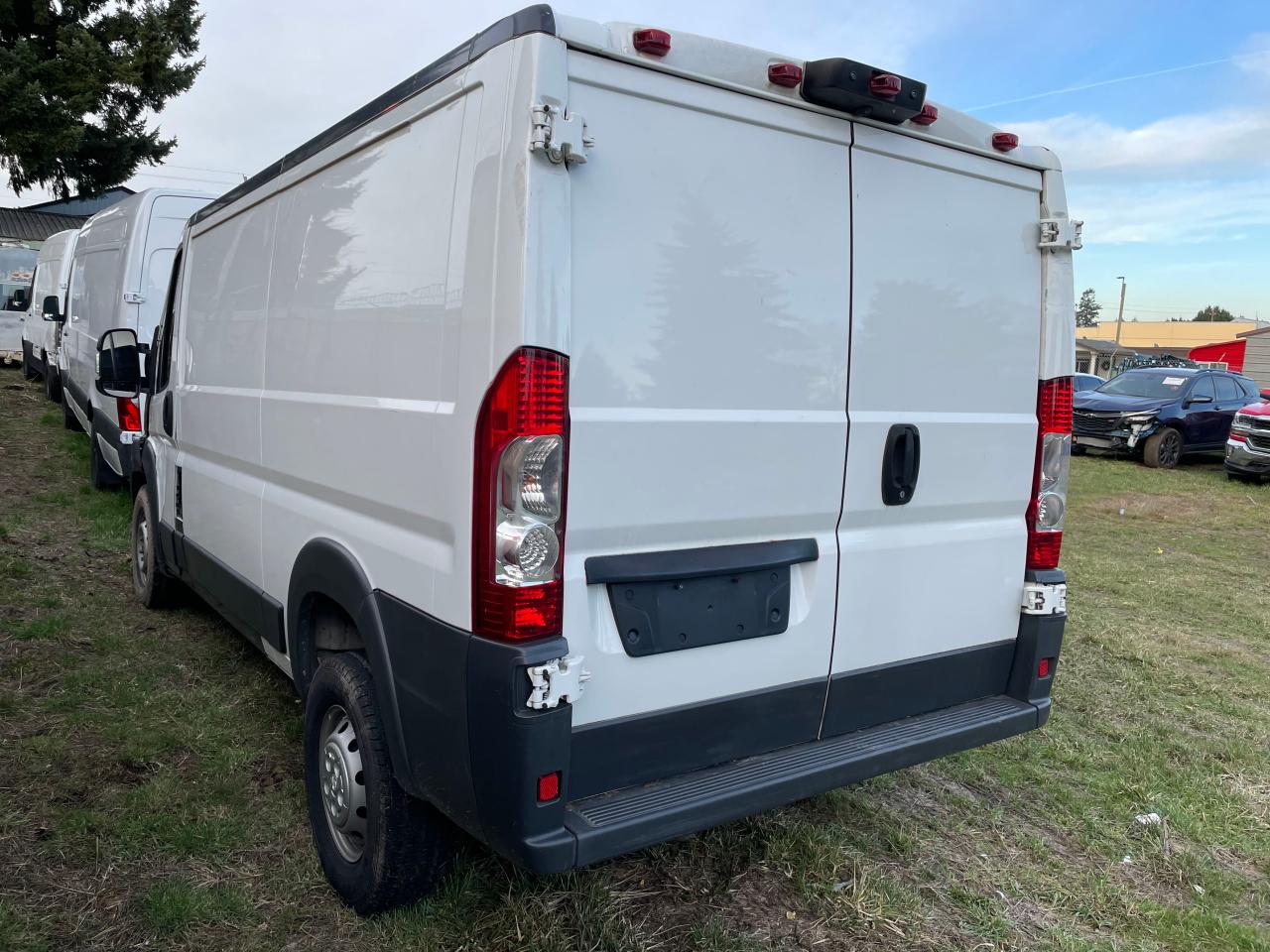 Obraz 3 z 2015 RAM PROMASTER 1500 1500 STANDARD 2015 z VIN 3C6TRVAD7FE513870