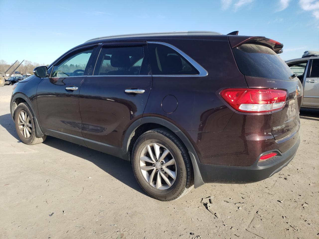 Image 2 of 2016 KIA SORENTO LX 2016 with VIN 5XYPG4A37GG040624