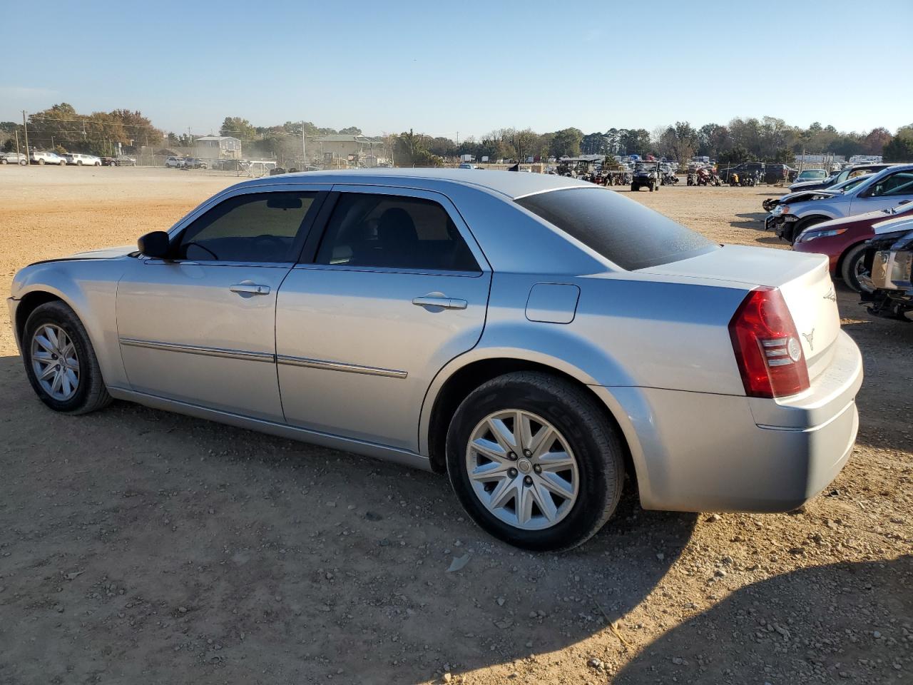 Obraz 2 z Chrysler 300 Lx 2008 z VIN 2C3KA43R68H155915