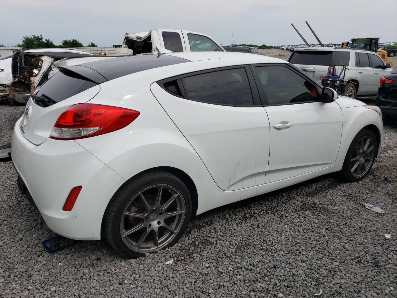 Изображение 3 2014 HYUNDAI VELOSTER  2014 с VIN KMHTC6AD5EU193881