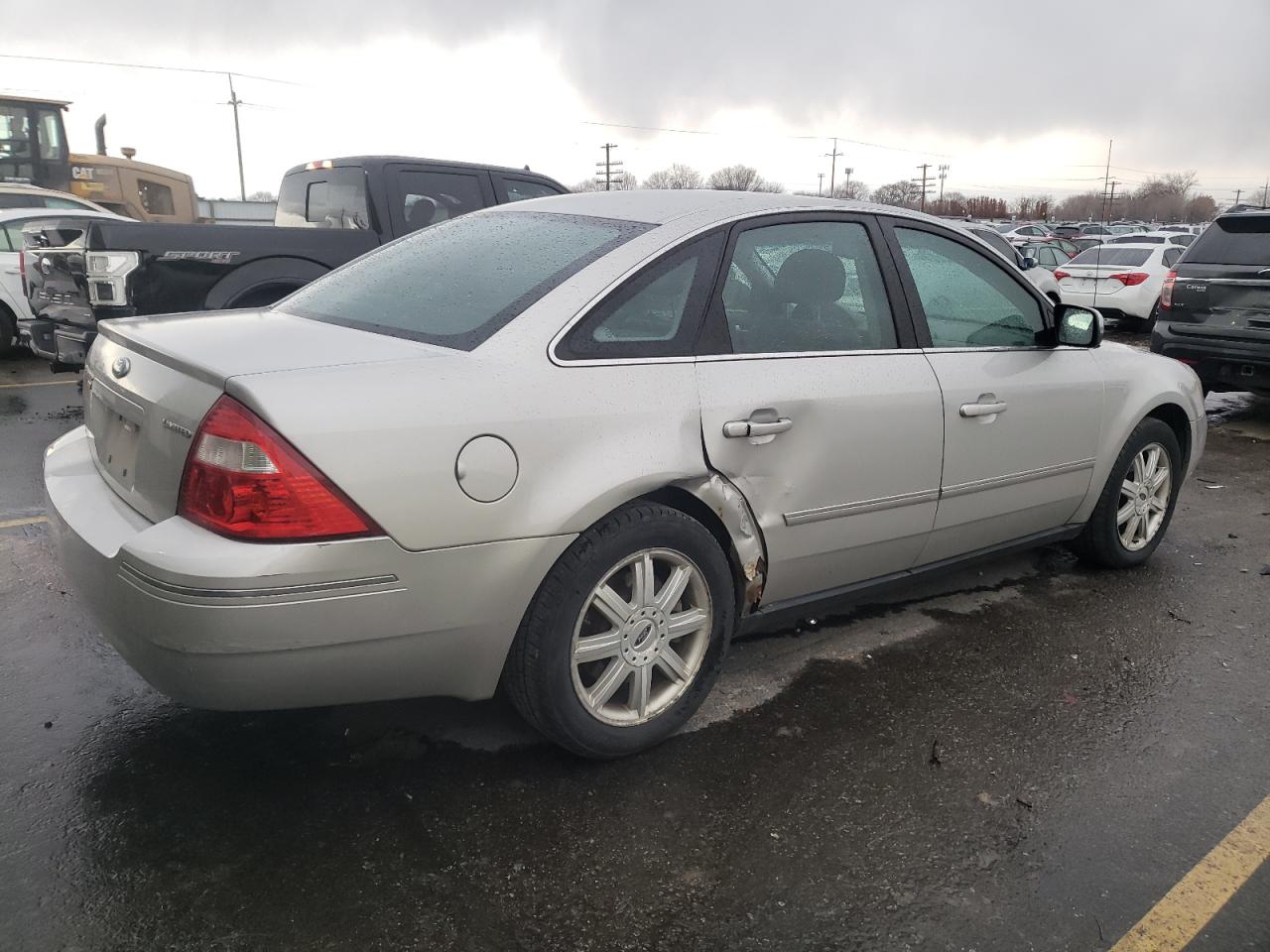Image 3 of 2006 FORD FIVE HUNDRED LIMITED 2006 with VIN 1FAFP28146G148446