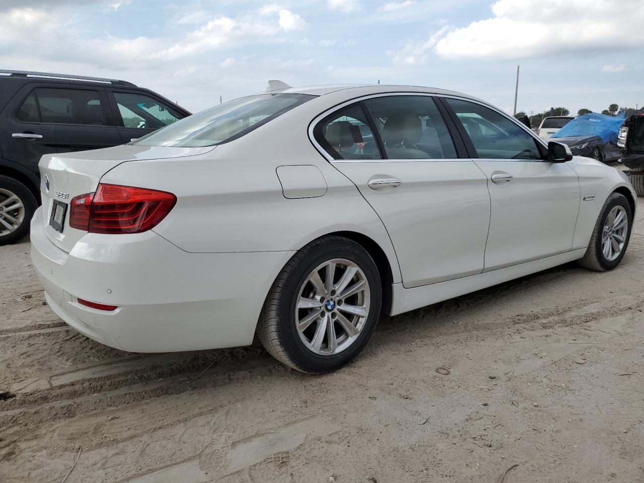 Изображение 3 2015 BMW 528 I 2015 с VIN WBA5A5C57FD517933