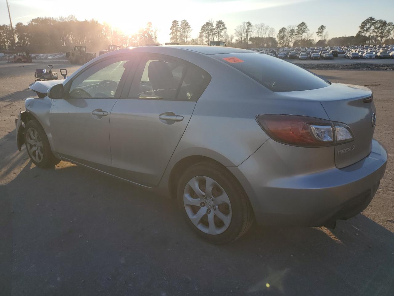 Obraz 2 z 2011 MAZDA 3 I 2011 z VIN JM1BL1UG3B1476415