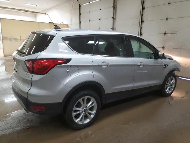 Image 3 of 2019 FORD ESCAPE SE 2019 with VIN 1FMCU0GD8KUB38791