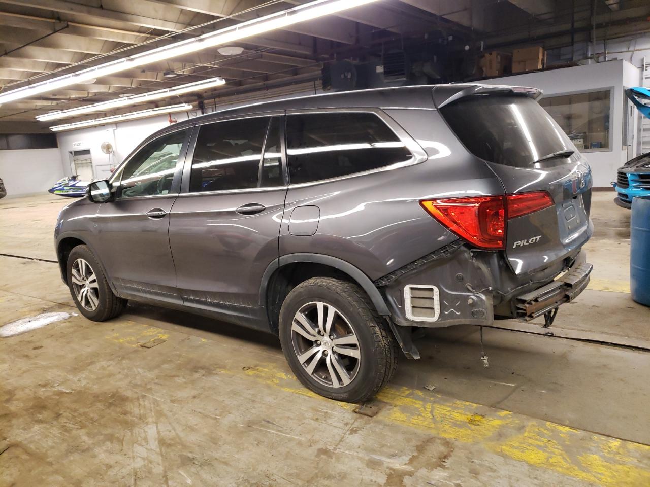 Obraz 2 z 2017 HONDA PILOT EXL 2017 z VIN 5FNYF6H55HB096855