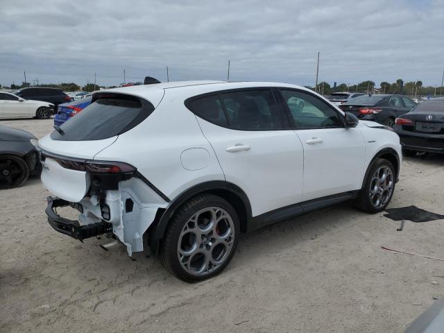 Image 3 of 2024 ALFA ROMEO TONALE VELOCE 2024 with VIN ZASPATDW0R3041644