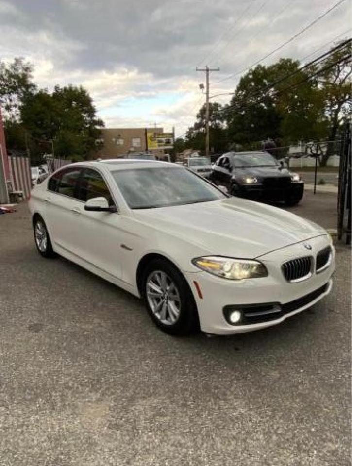 Image 1 of 2016 BMW 528 XI 2016 with VIN WBA5A7C52GG149396