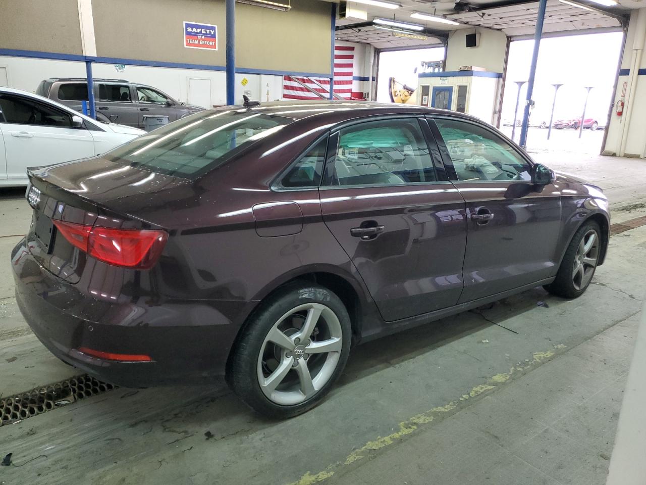 Image 3 of 2015 AUDI A3 PREMIUM 2015 with VIN WAUACGFF5F1061683