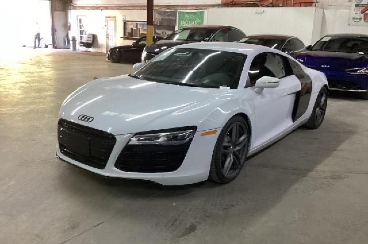 Изображение 2 2014 AUDI R8 4.2 QUATTRO 2014 с VIN WUAFUAFGXEN000318