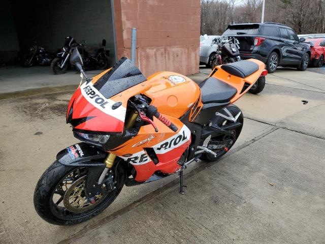 Image 2 of 2018 HONDA CBR600 RR 2018 with VIN JH2PC40J3JK400735