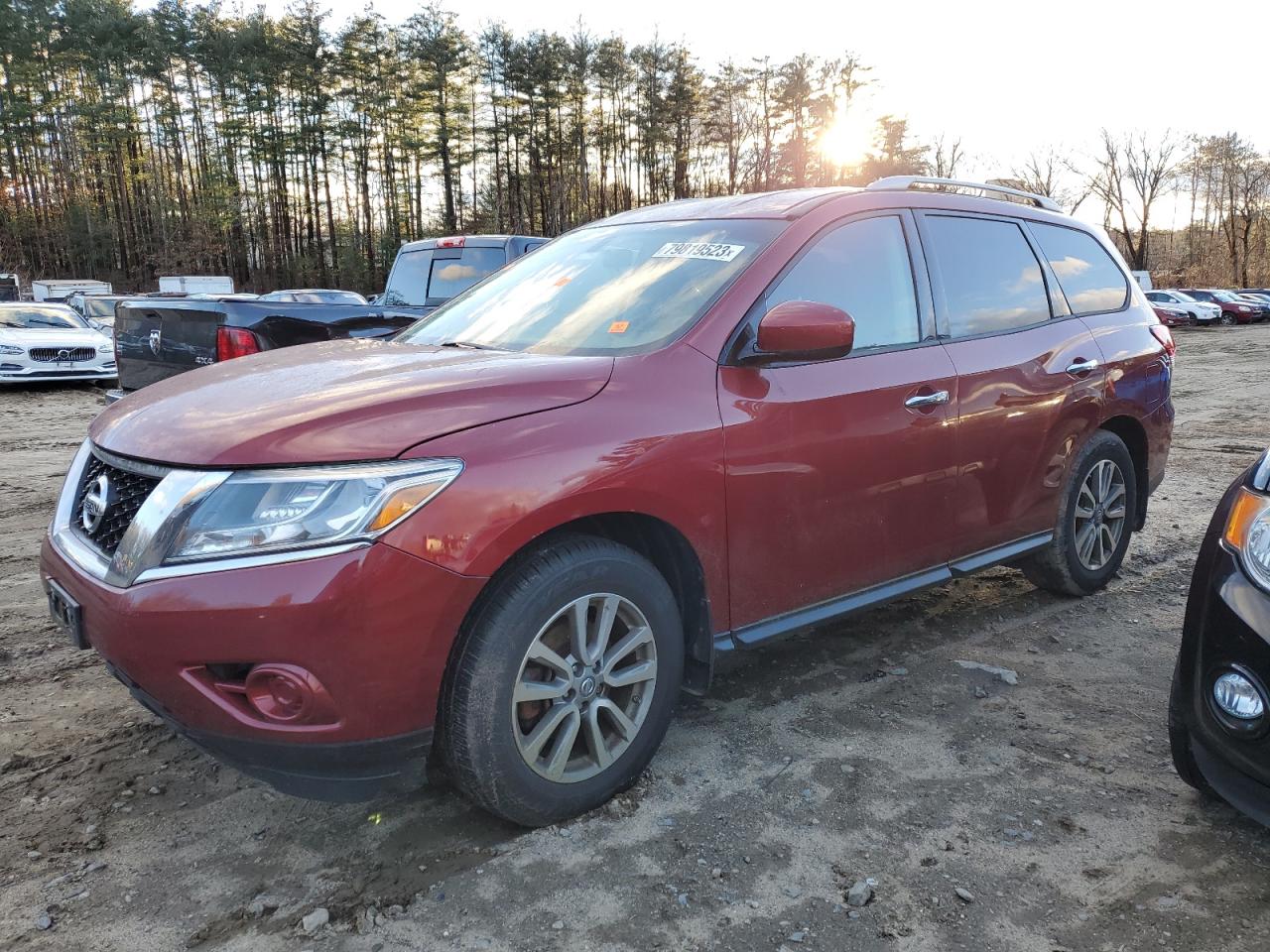 Image 1 of 2014 NISSAN PATHFINDER S 2014 with VIN 5N1AR2MM4EC696639